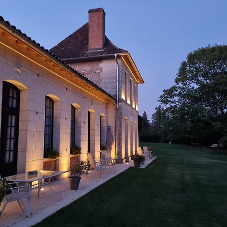 Chateau Neuf Le Desert Le Pizou Exterior photo