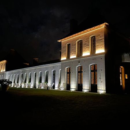 Chateau Neuf Le Desert Le Pizou Exterior photo